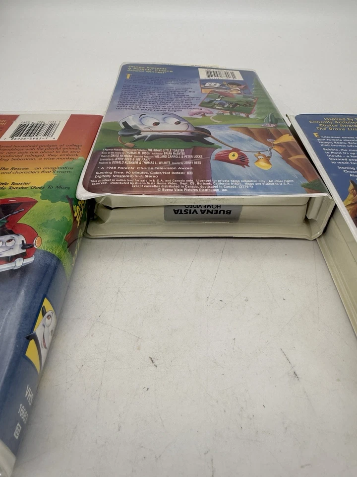 Disney THE BRAVE LITTLE TOASTER, To The Rescue, & GOES TO MARS 3 VHS TESTED - Image 4 of 4
