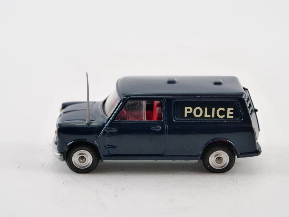 Corgi Toys Austin Mini Van Police - Image 2 of 4