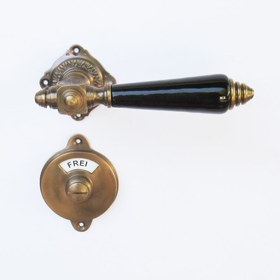 Produktbild von Historische Türklinken Im Jugendstil – Messing Antik Mit Porzellan-Griff, Für Bad/WC