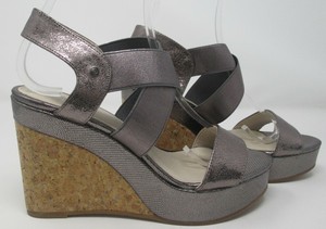 moda in pelle rivel wedge sandal