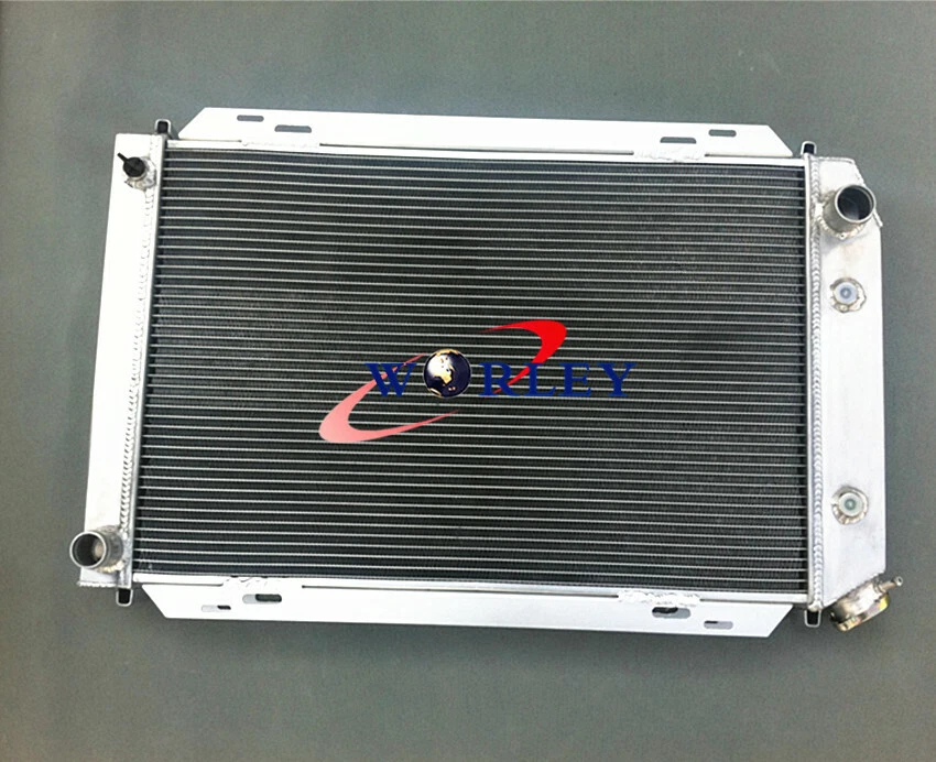 Radiador e ventilador de cobertura de alumínio 3 fileiras Ford Mustang 1979-1993 1980 81 82 83 84 85 - Imagem 2 de 4