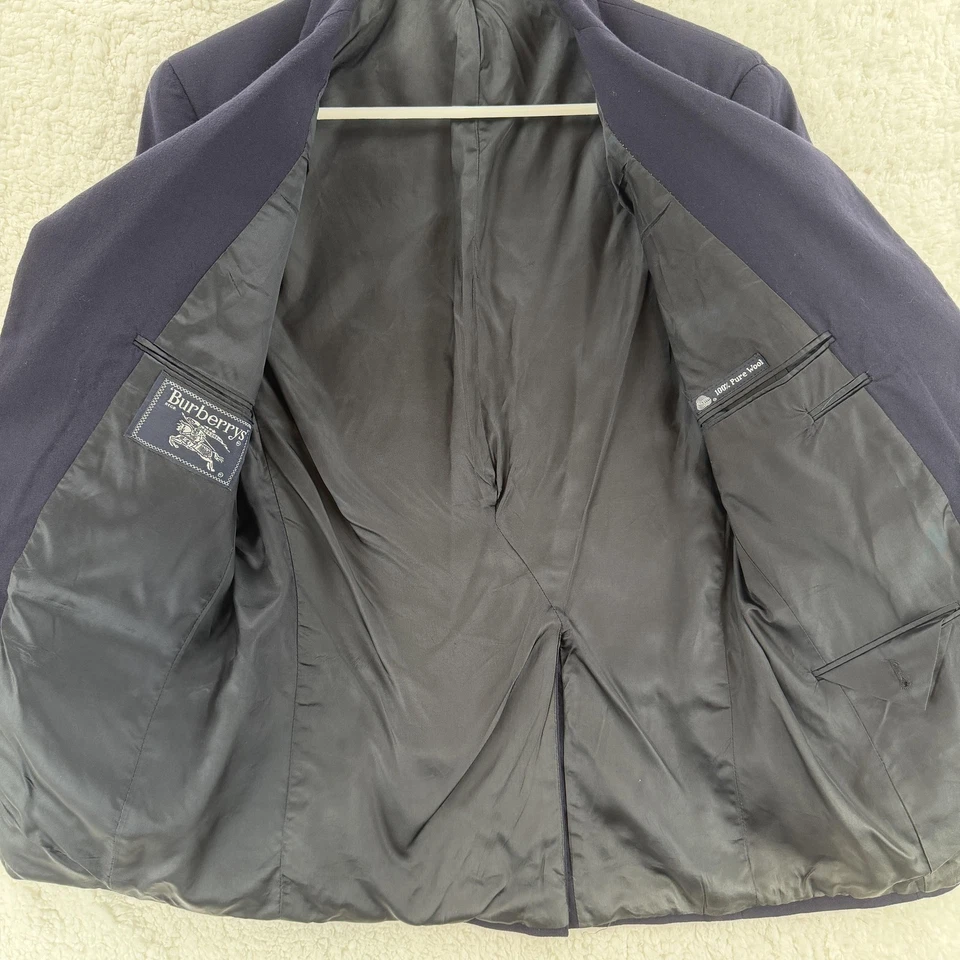 Vintage Burberry Blazer Mens 36 Navy Blue Wool 2 Button Gold Crest USA 90s - Image 3 of 4