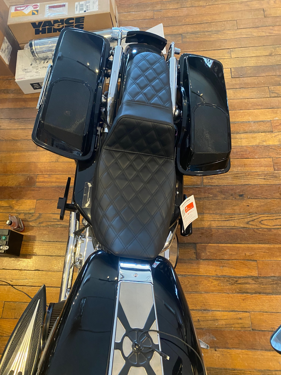 1997-2007 Harley Touring FLHX FLHR Saddlemen Black Step-Up Lattice