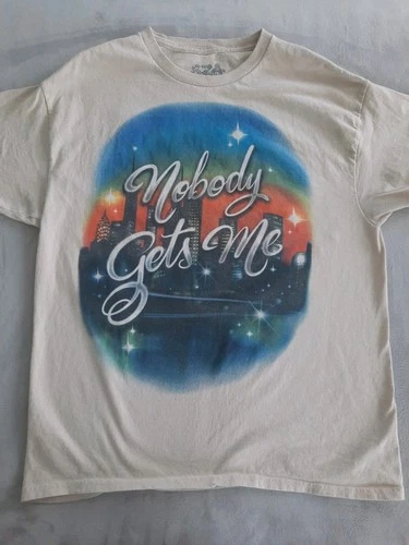SZA SOS Tour 2023 T-Shirt Size Large - Airbrush Nobody Gets Me - product listing photo