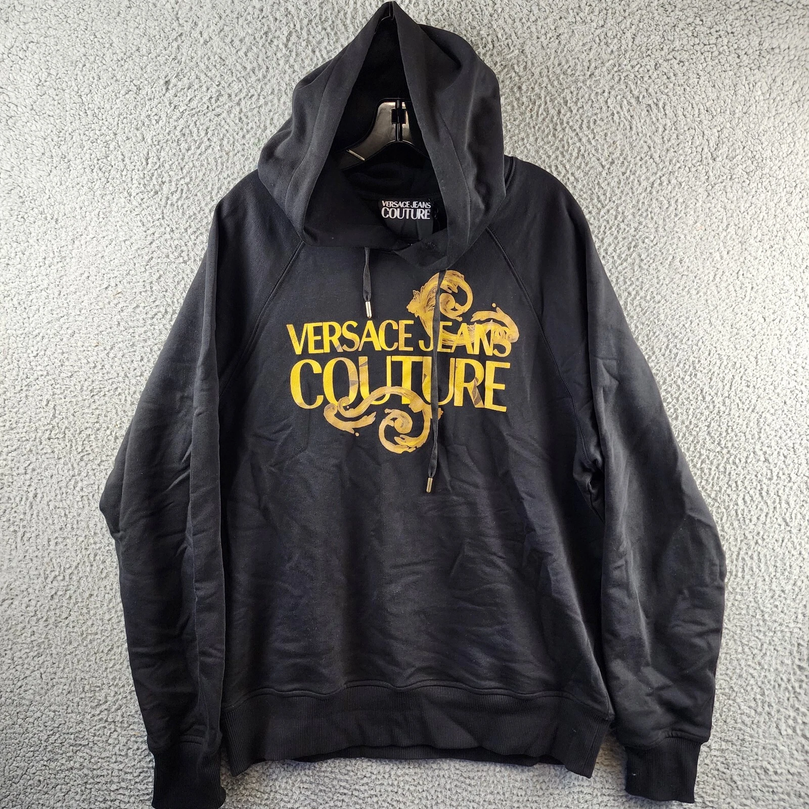 Versace Jeans Couture Regular Fit Felpa con Cappuccio Uomo M Nero Oro Logo Pullover Anteriore