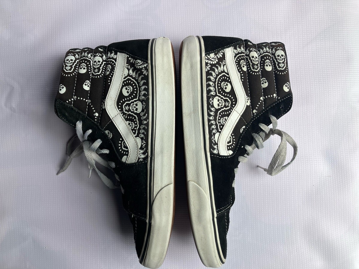 Vans Men\'s Sk8-Hi Bandana Skulls Black White Canvas Suede Skate shoes Sizes NIB Vans Peace Paisley SK8-Hi Mens Skate Shoes Black JMJB0E  main image 4