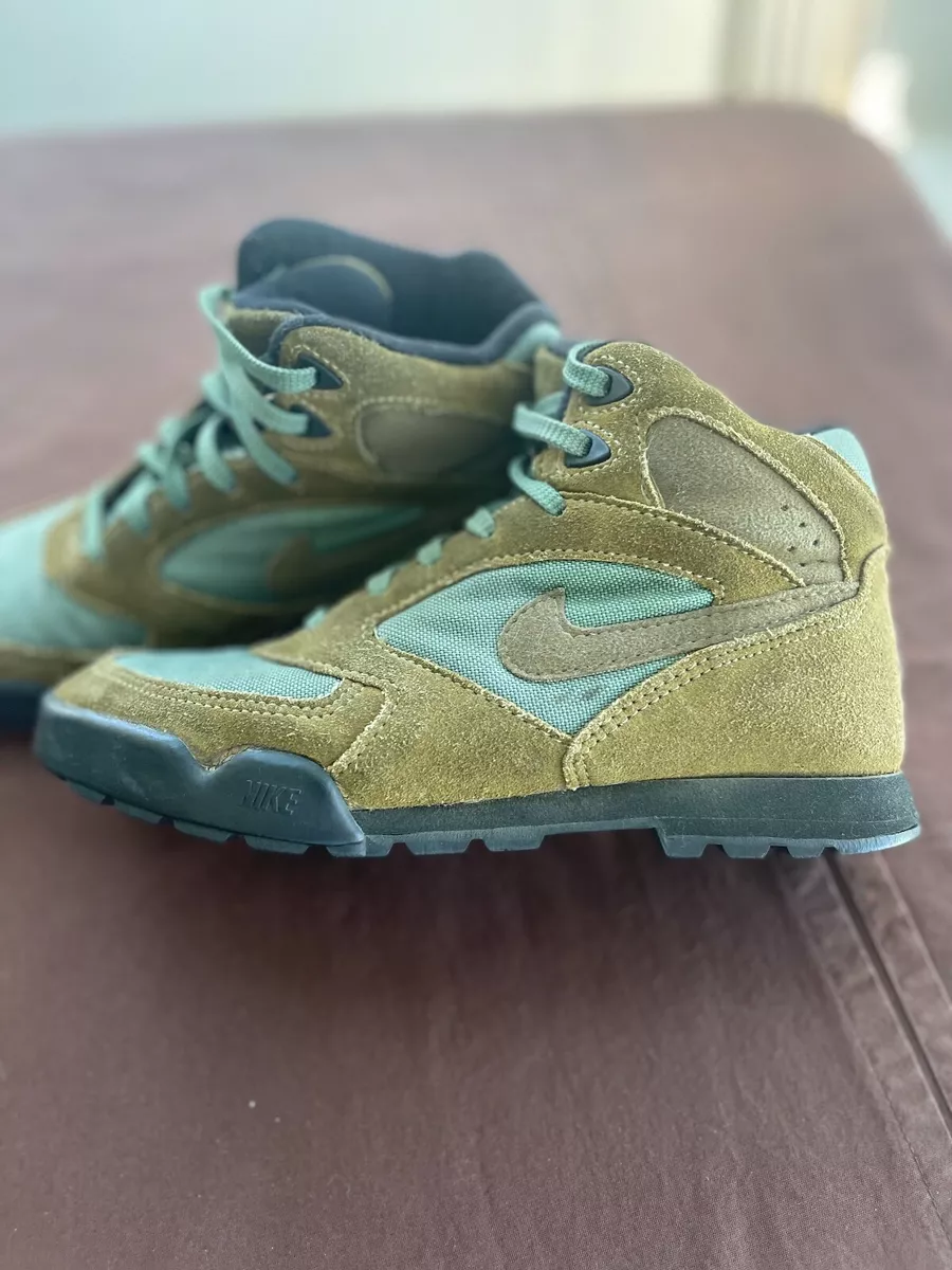 ナイキ Vintage 90s Caldera Hiking Boots