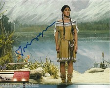 Mizuo Peck Night at the Museum Autographed Signed 8x10 Photo COA