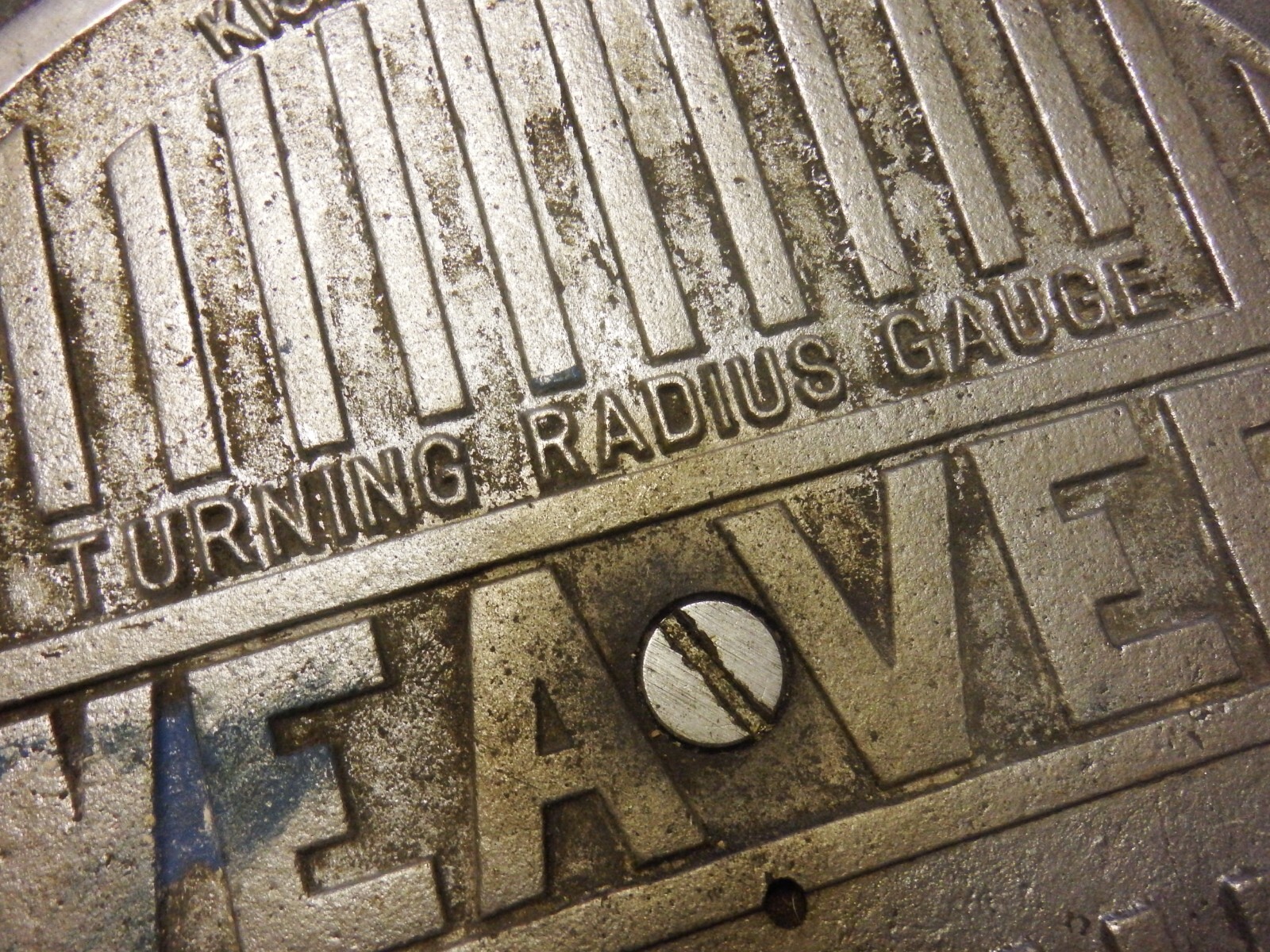 VEHICLE TURNING RADIUS GAUGE WEAVER KISMET PLATES, PAIR. WHEEL