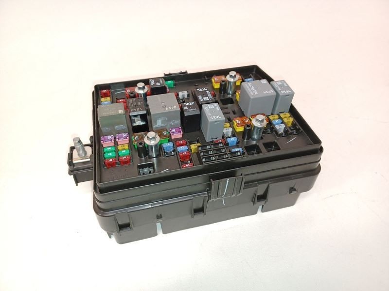 boページ Fuse Box Engine 85561330 For 22-23 Silverado 1500 2865404 | eBay