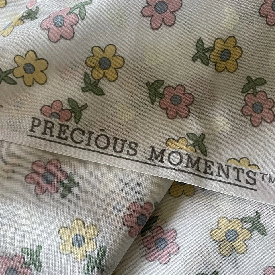 1985 Precious Moments Cotton Blend Fabric 2 Yds 46" Spectrix Flower Hearts VTG - Image 4 of 4