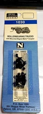 N Scale MICRO TRAINS  1030 Roller Bearing Trucks w/magne-matic Coupler New OP