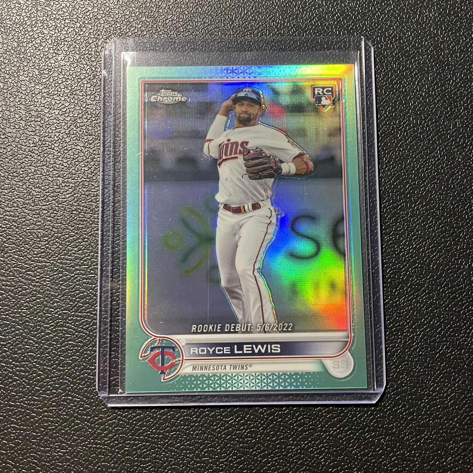 2022 Topps Chrome Update Royce Lewis USC79 Aqua Refractor /250 RC SP Twins