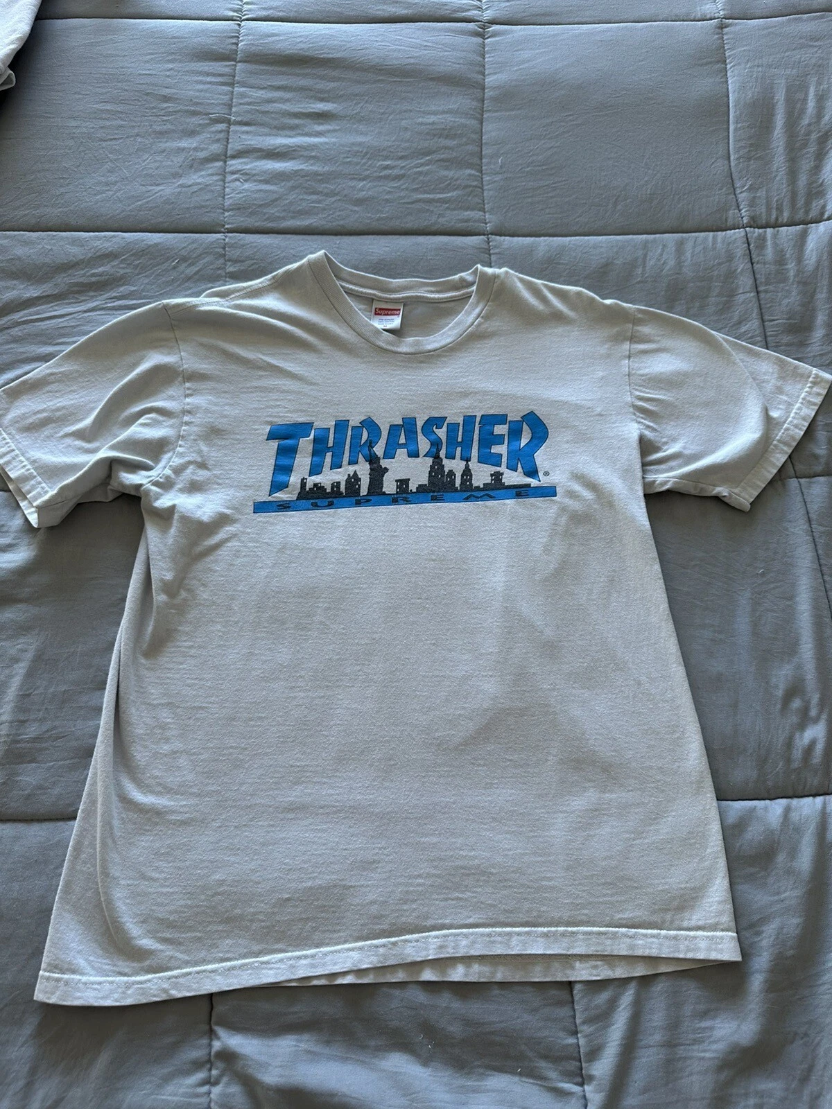 Tee shirt blanc Supreme Thrasher Skyline taille M occasion FW21