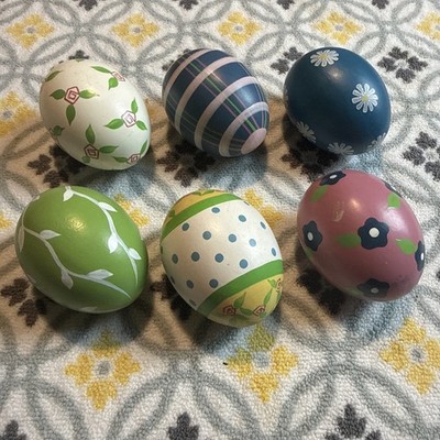 Lot of 6 Painted Decorative Easter Eggs