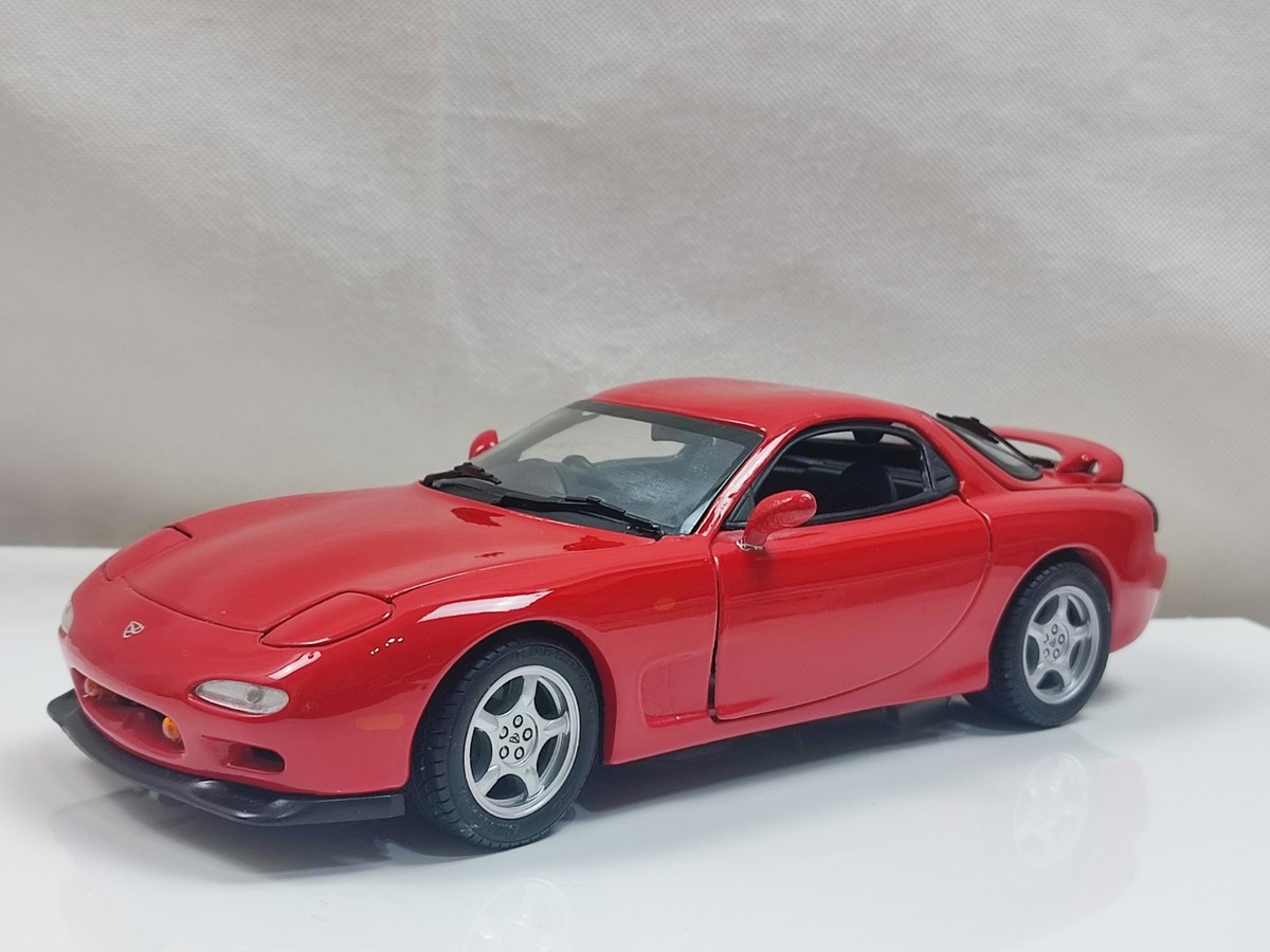 アメリカンマッスル　マツダＲＸ－７　ＦＤ３Ｓ　1/18② s-l1200.jpg