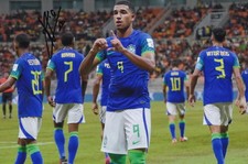 Football - Kaua Elias - Hand Signed 12x8 Inch Photograph - Brazil - COA