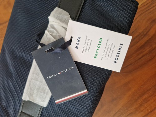 Tommy Hilfiger Folding And Hanging Wash Travel Bag *New* - Picture 9 of 9