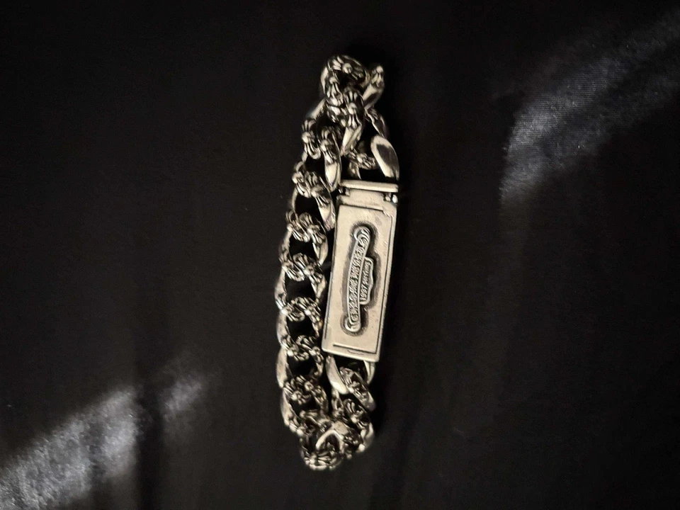 Pulsera Corazones Cromados Foto 2 de 2