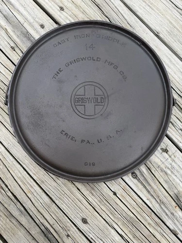 Griswold Cast-Iron Number 14 Griddle With Bailed Handle