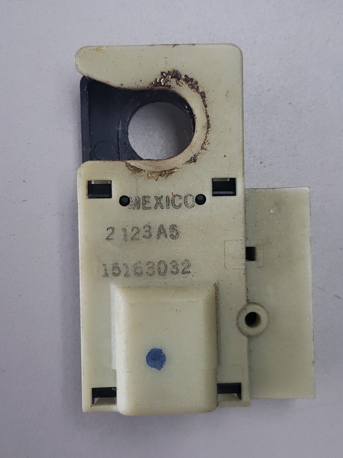 02 03 04 05 06 07 08 Chevy Trailblazer Brake Light Switch 15163032 eBay