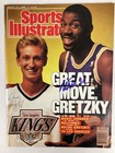 Wayne Gretzky Signed Sports Illustrated 8/22/88 Magic Johnso