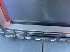 04-07 Jaguar XJ8 Navigation Head Unit W/ Climate Control Unit