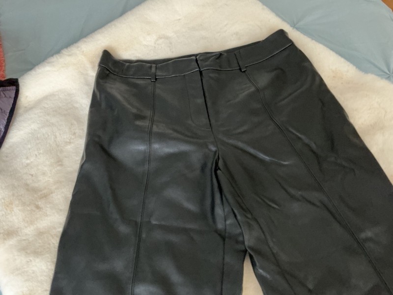 7 For All Mankind Womens Faux Leather Black Pants Size Large NWT
