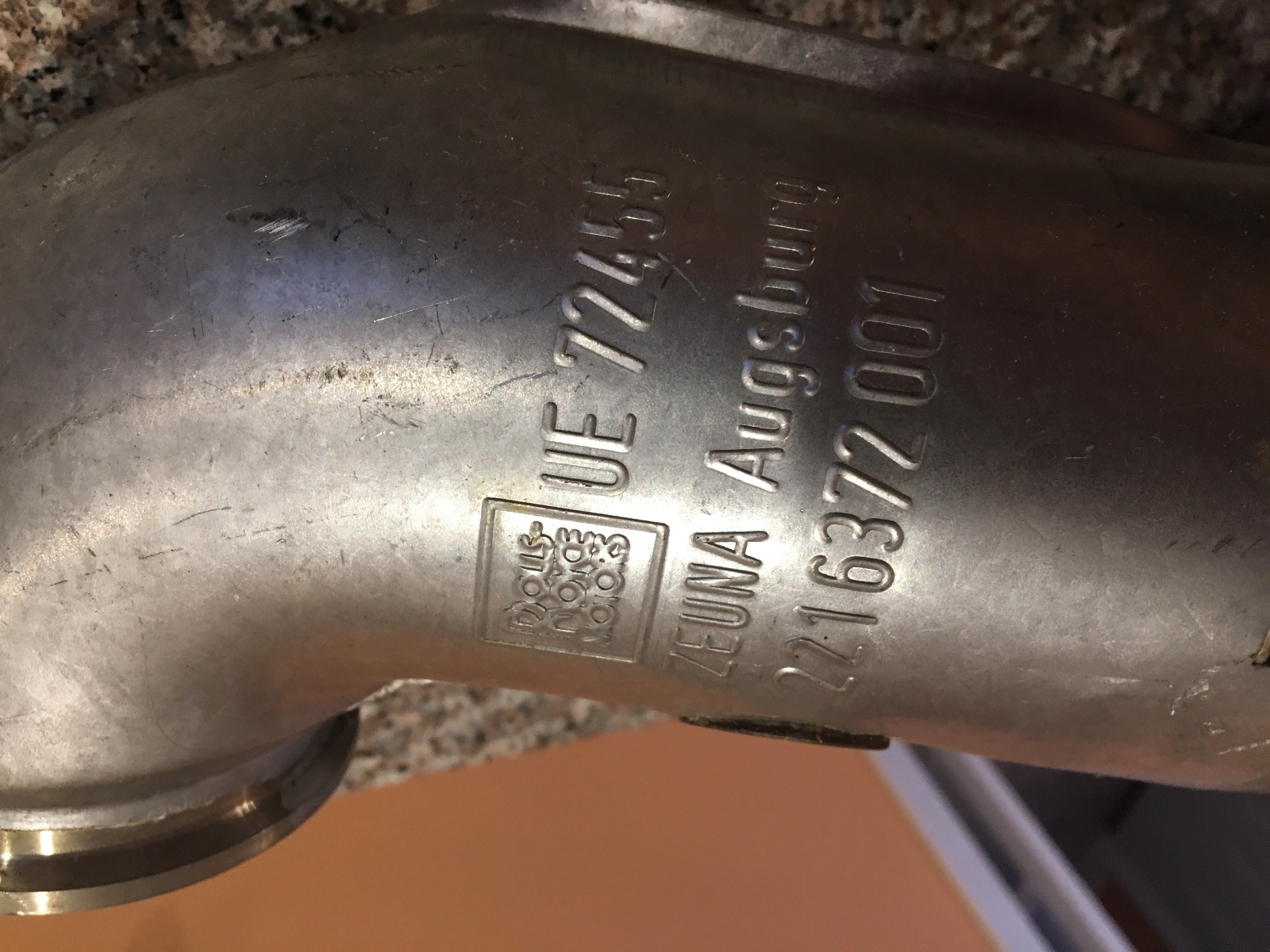 91 BENTLEY TURBO R SEDAN TURBOCHARGER UP PIPE ASSY UE72455. NOS READ!