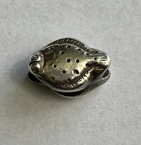 Trollbeads Rare Retired 2010 LAA Flounder Sole Fish Silver Bead Charm !