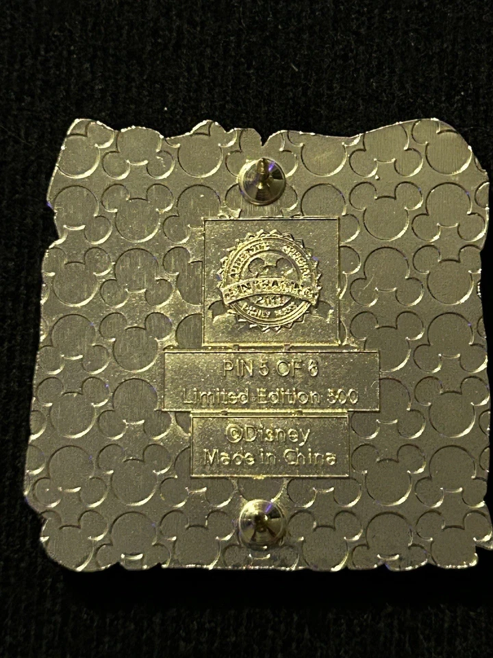 Prendedor LE 500 Blanco Conejo Alicia en el País de las Maravillas Marco de Flores Disney Store Parque Pack Foto 2 de 2