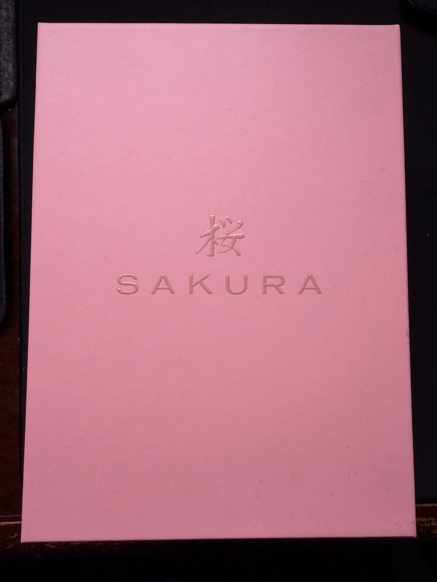 FinalMouse ULX Sakura – Édition Limitée 10K, Taille M (souris Gaming Optique Rose)