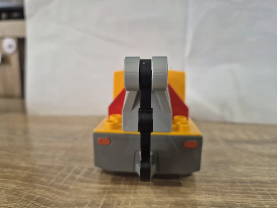 LEGO DUPLO 4964 Highway Help *Incomplete* - Image 4 of 4