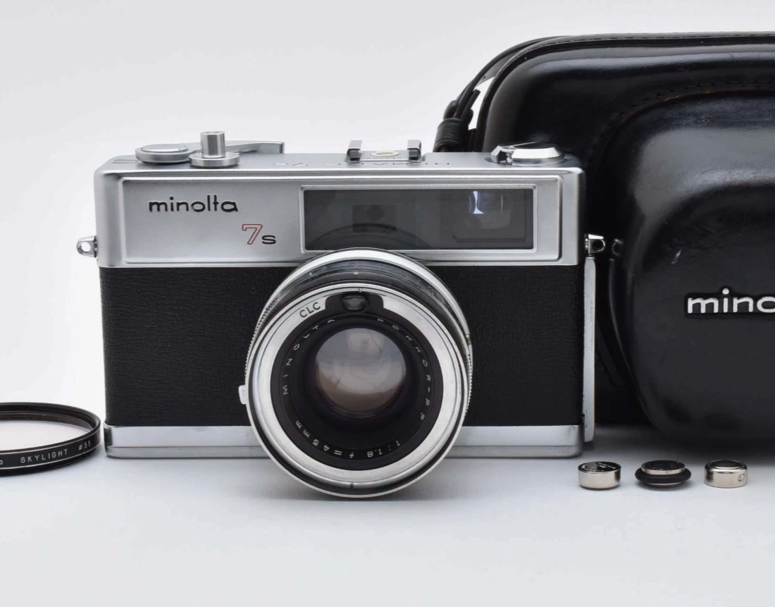minolta 7s　フィルムカメラ Amazon.com : Vintage Minolta 7s 35mm Camera : Point And Shoot Film