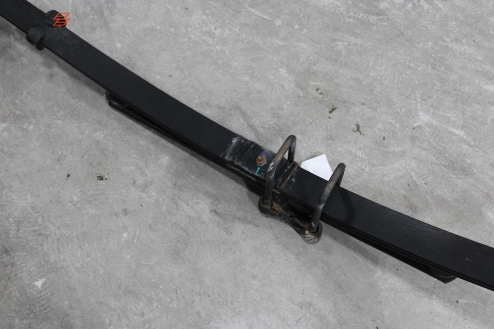 Chevrolet Silverado 1500 2020-2024 suspensión trasera izquierda muelle hoja OEM Foto 3 de 4