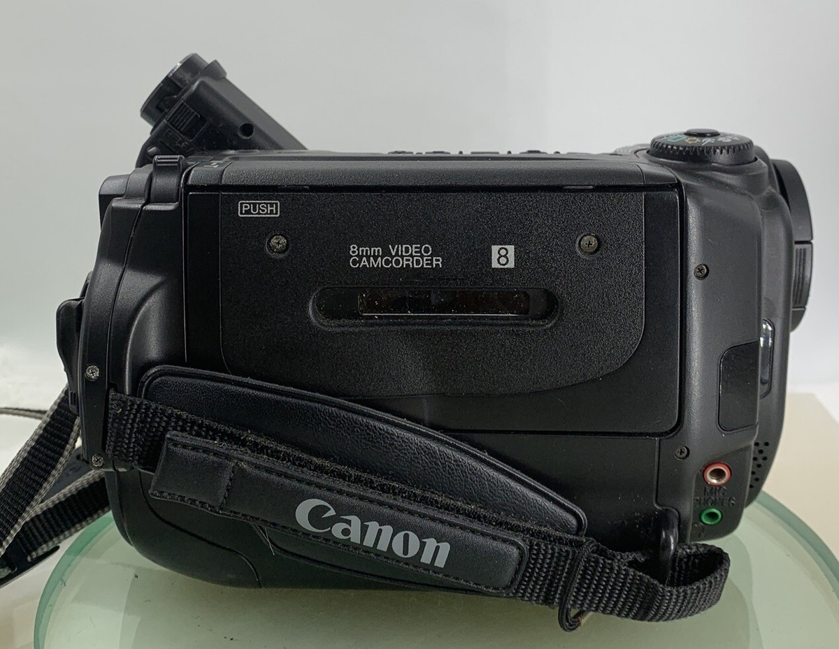Canon UC900 8mm Video Camcorder Camera REMOTE+EXTRA BATTERIS+BAG