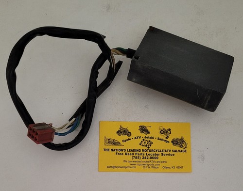 1984-1985 Honda VF500C V30 Magna ECM CDI Ignition Module 30410-MJ8-671, red plug - Picture 2 of 5