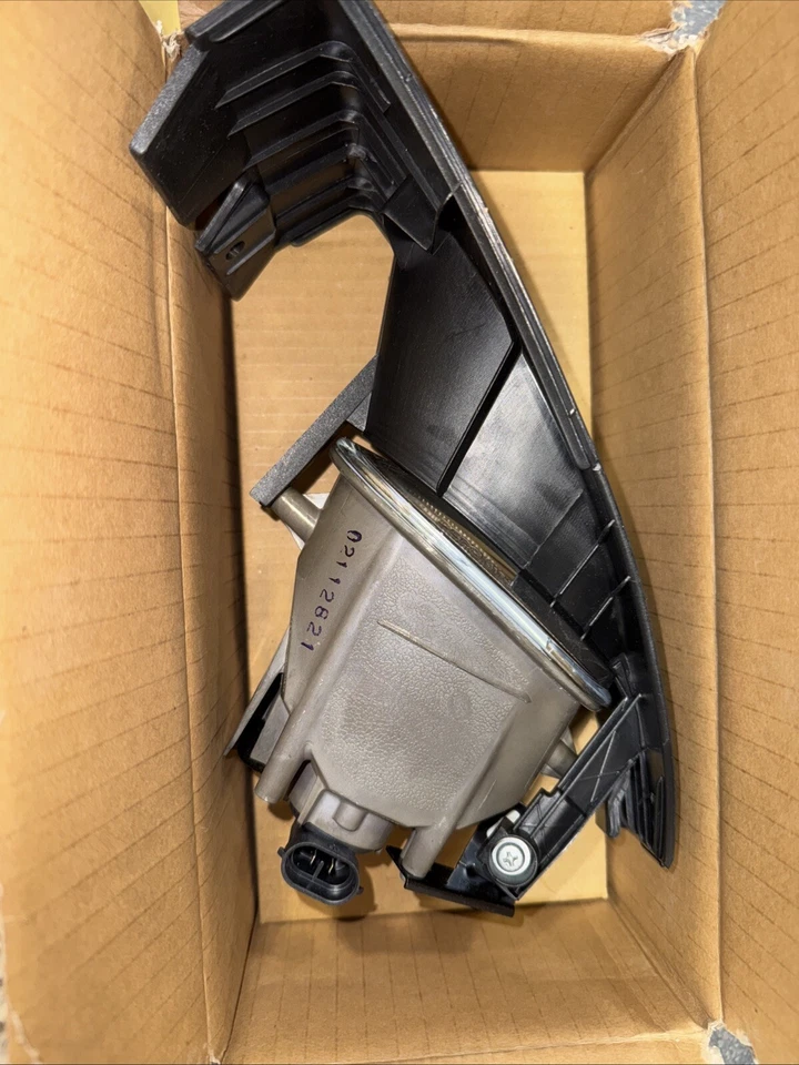 Luz antiniebla lateral del conductor Depo 317-2023L-as de repuesto para Honda Fit 07-08 Foto 3 de 4