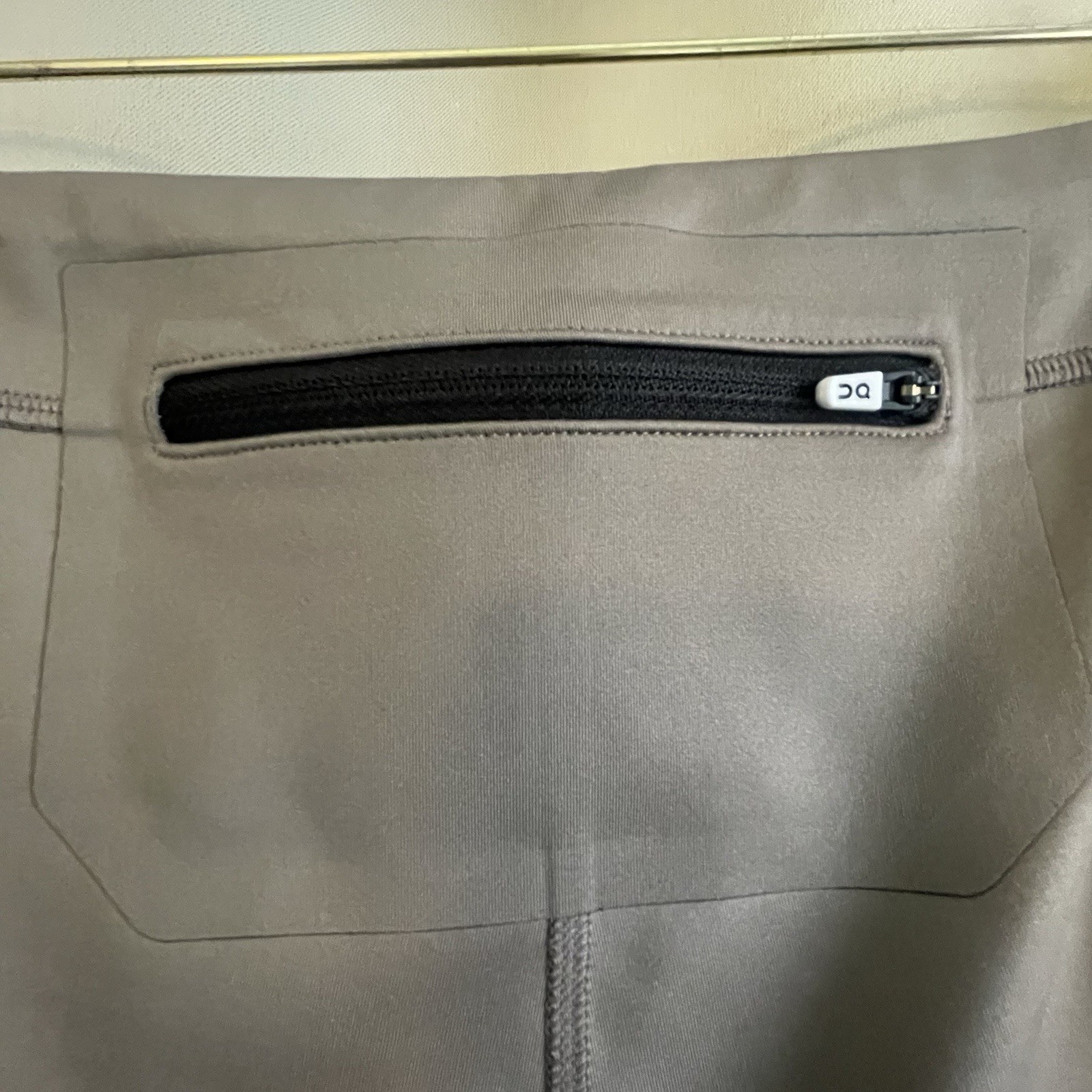 On Cloud Mens S Running Performance Quick Dry Tig… - image 8