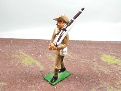 TROPHY MINIATURES BURENKRIEG MARSCHING CIV
