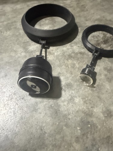 Two Little Fishies MagFeeder Magnetic Floating Aquarium Feeding Ring + Extra