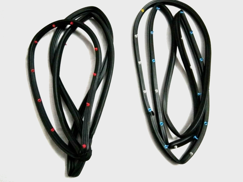 Guarnizione In Gomma Per Portiera Suzuki Samurai Jimny SJ410 SJ413 – Coppia Destra E Sinistra