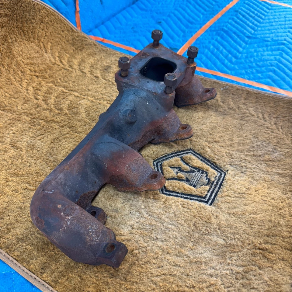 Coletor de escape 1989–1991 CHRYSLER MASERATI TC 4343482 2.2L turbo fabricante de equipamento original - Imagem 3 de 4
