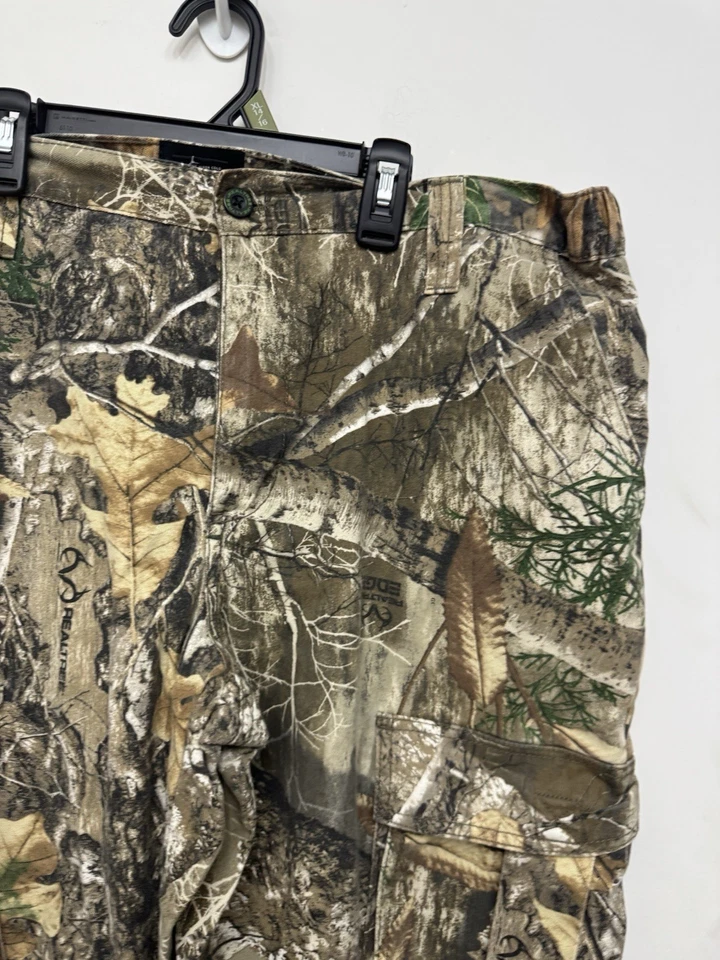mens large realtree cargo pants edge camo marked large 40x30 actual - Image 4 of 4