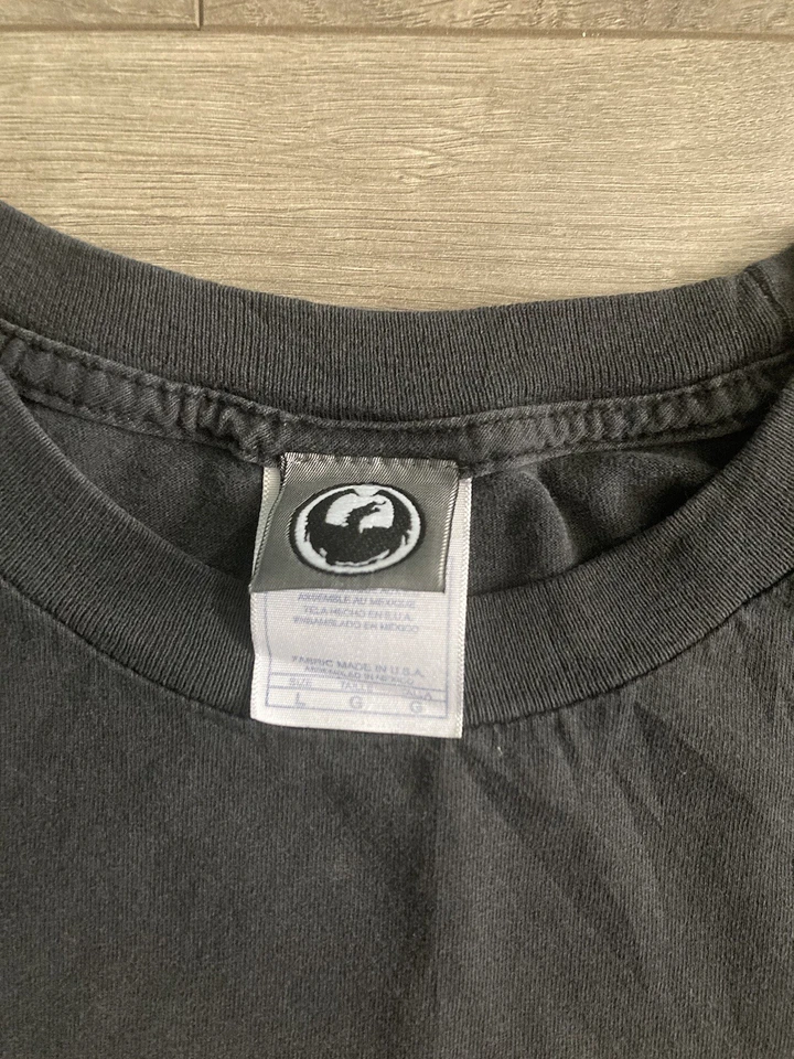 Camiseta De Colección DRAGON Snowboards Grande Desteñida Negra Camiseta Snowboard Y2K Años 90 De Colección Foto 2 de 4