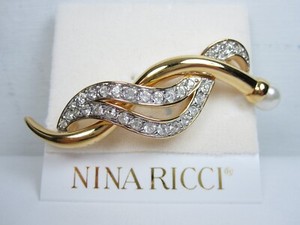 Authentic Nina Ricci Gold Plated Brooch with Swarovski Crystals and Pearl - 6982