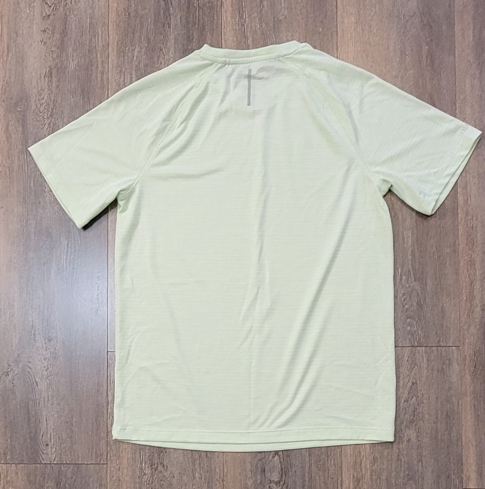 Xersion Everair Training T-Shirt Green Tee Crew Neck Short Sleeve Womens Size S