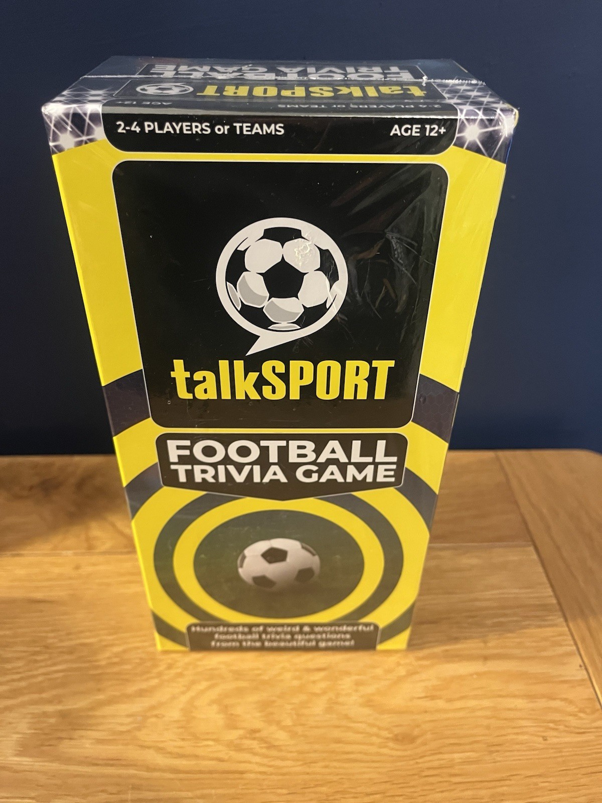 TALKSPORT FOOTBALL TRIVIA QUIZ GAME (BRAND NEW) (RRP £20) 2-4 players age 12+