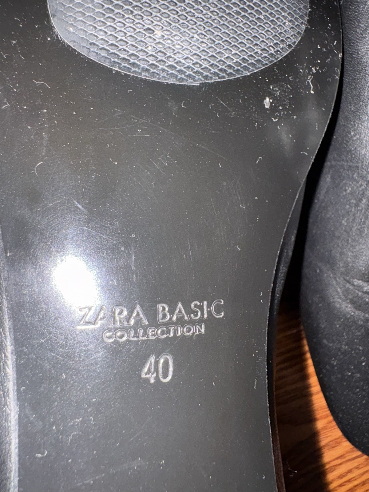 ZARA Basic Collection Black Leather Flat Ankle Bo… - image 4