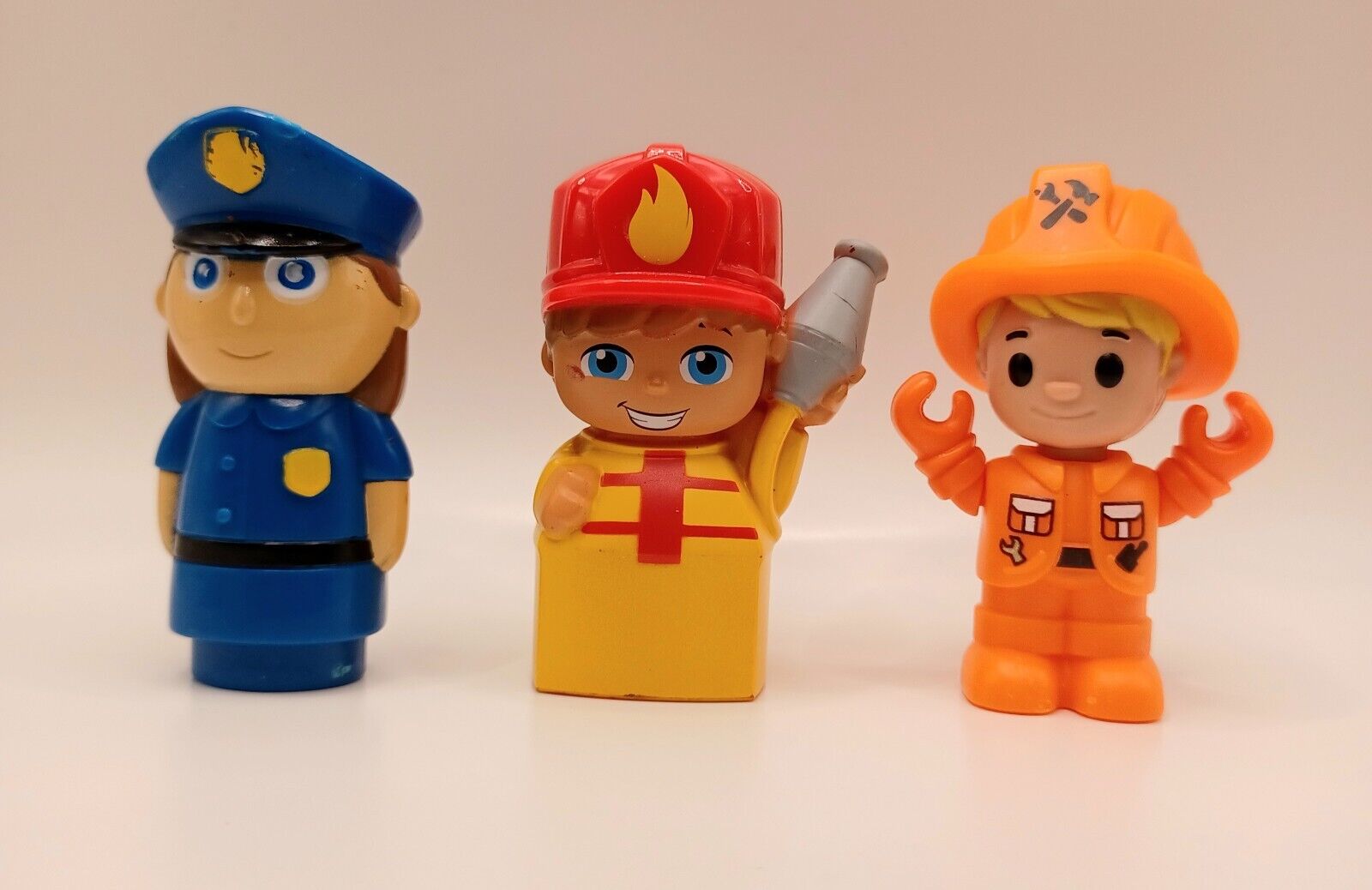 Randon Lot Action Figures Mega Blocks Firefighter Kid Connection Police Orange